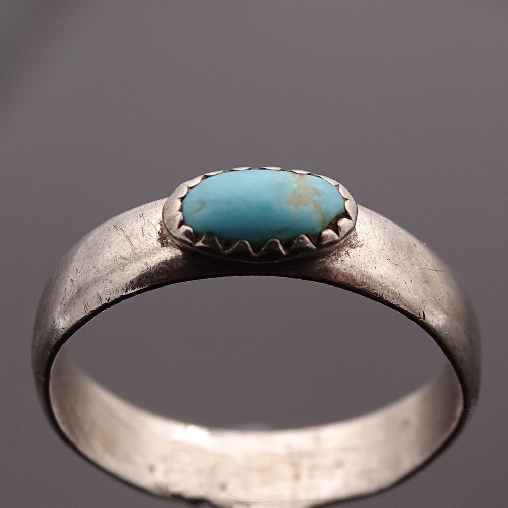 Native American Sterling & Oval Turquoise Ring 7.5